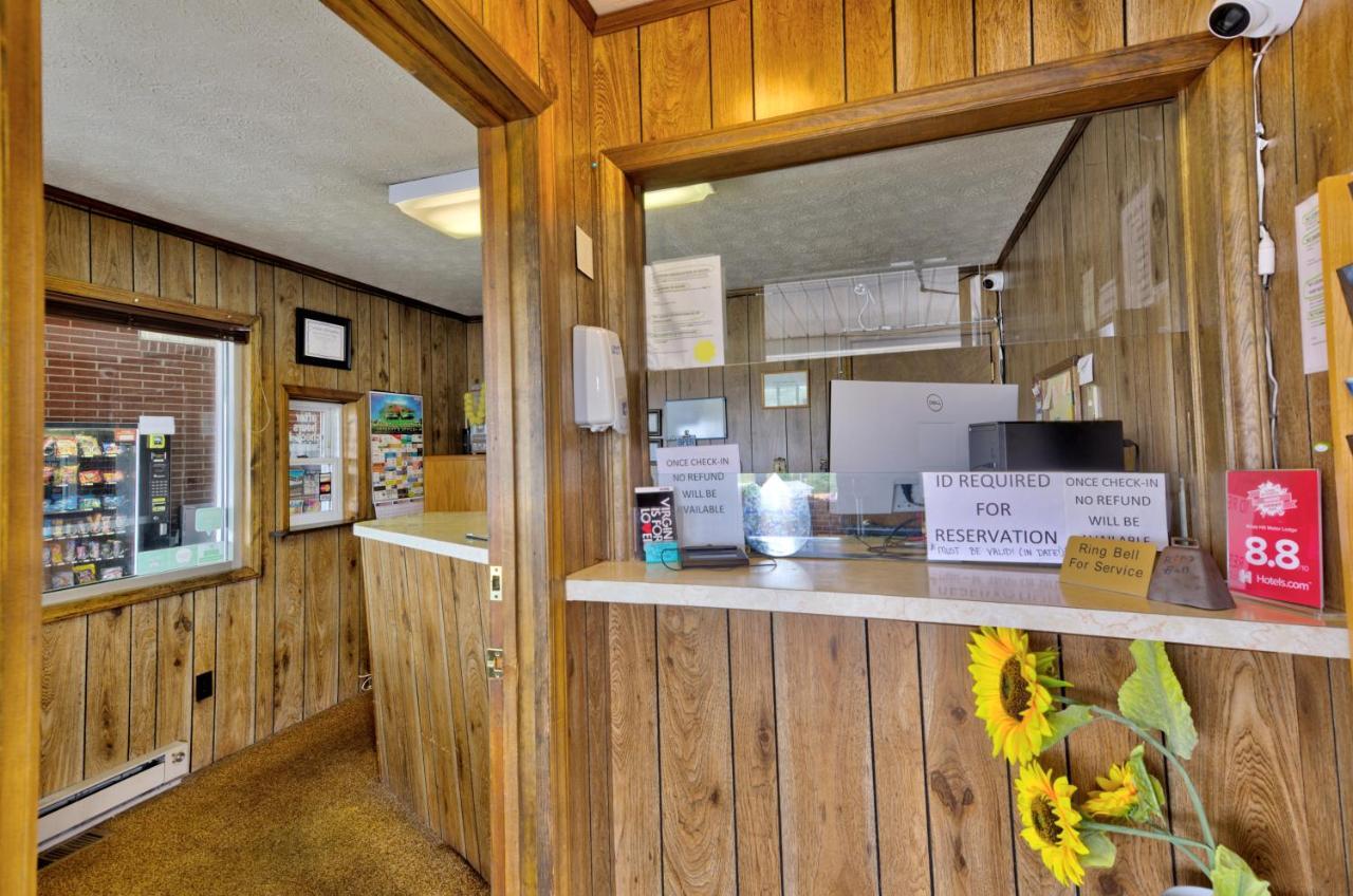 Knob Hill Motor Lodge Hillsville Eksteriør billede