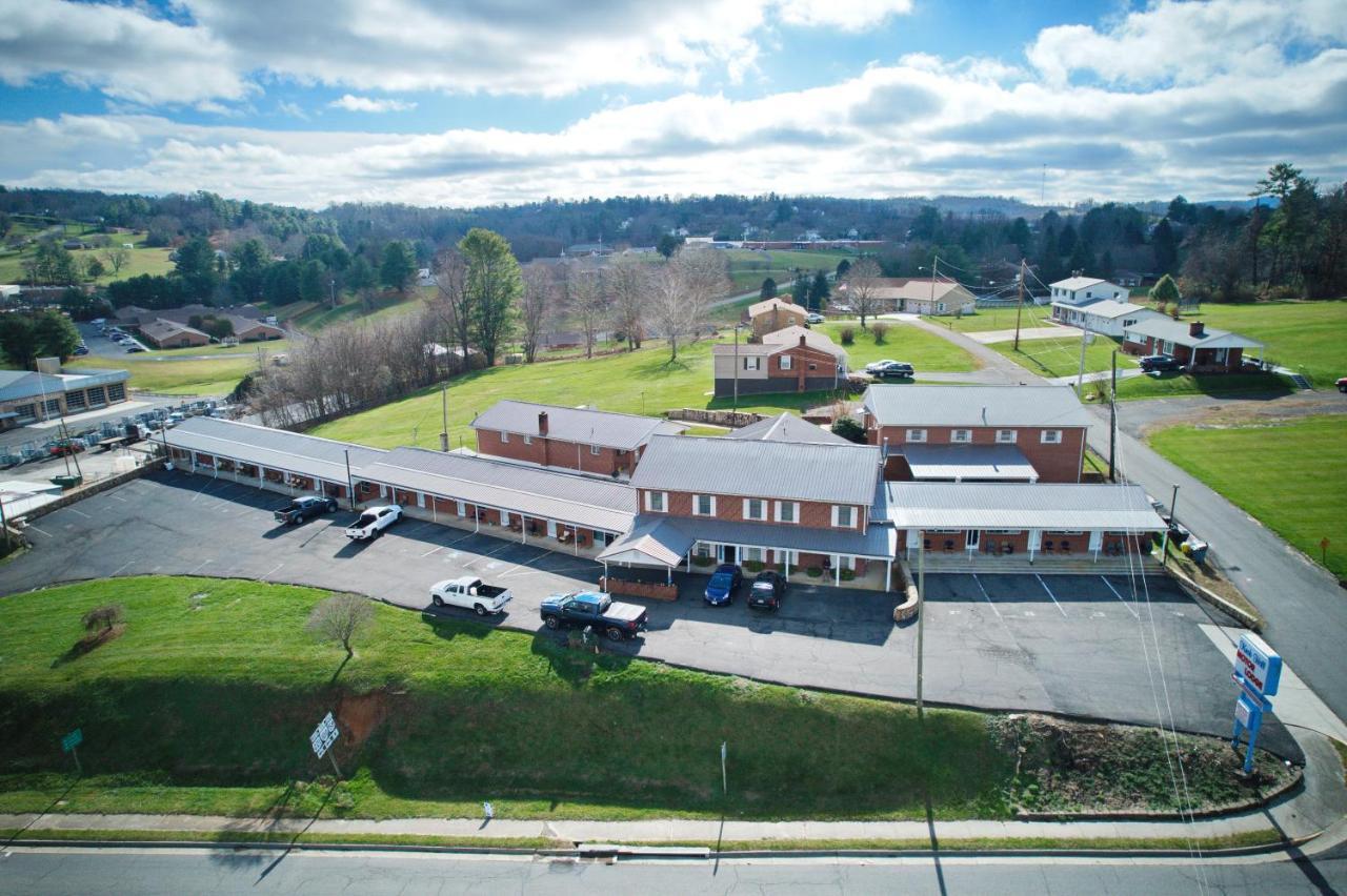 Knob Hill Motor Lodge Hillsville Eksteriør billede